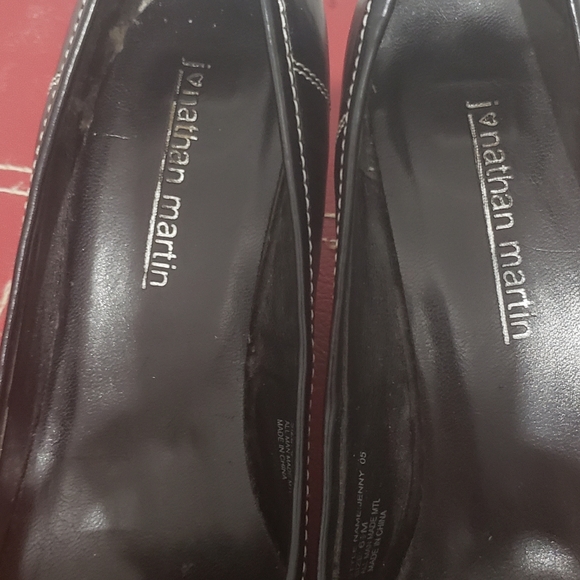 Shoes - Picture 3 of 9